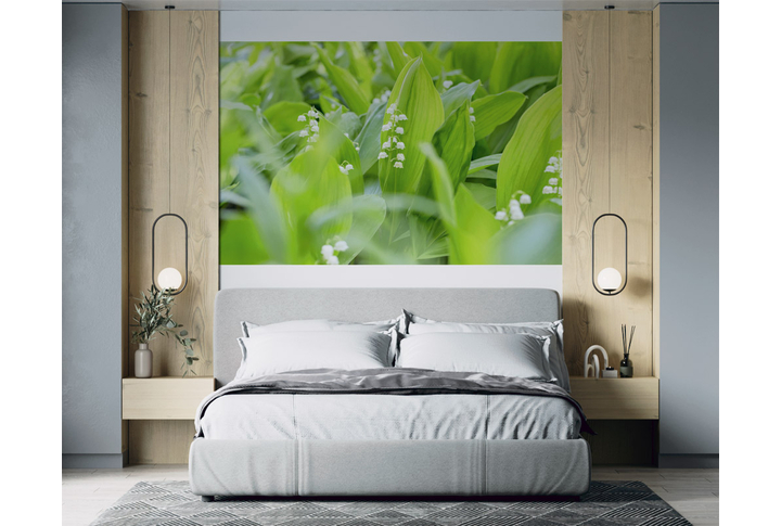 Фотообои «Цветы ландыша в зеленой листве» в интерьере