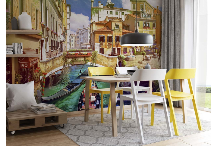 Фотообои «Улица с кафе в Венеции» в интерьере