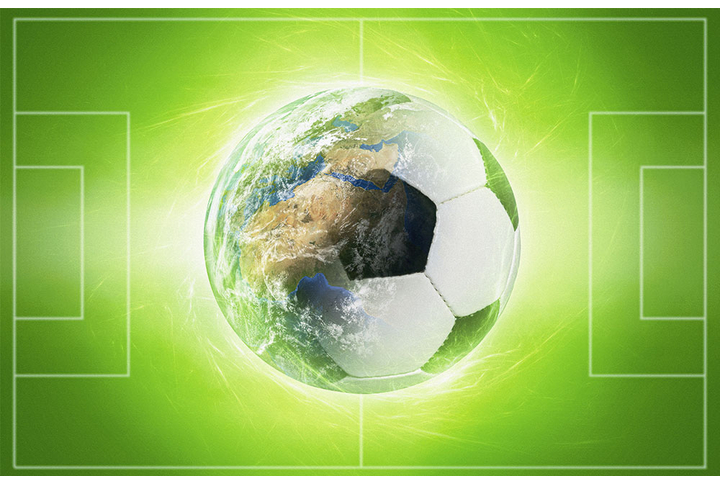 Фотообои «Футбольный мяч над полем»