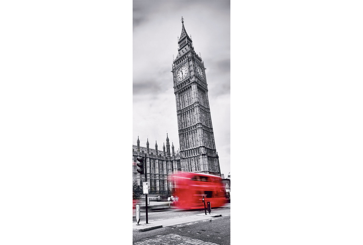 Фотообои «Мчащийся красный автобус в черно-белом Лондоне»