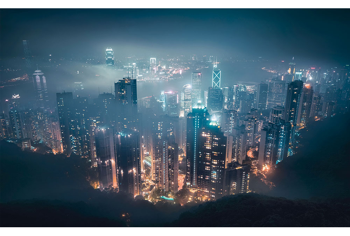 Фотообои «Ночной чёрный город Гонконг в тумане»