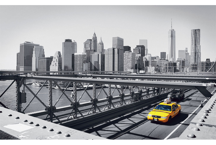 Фотообои «Черно-белый город Нью-Йорк и желтое такси»
