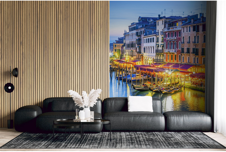 Фотообои «Огни ночной Венеции» в интерьере