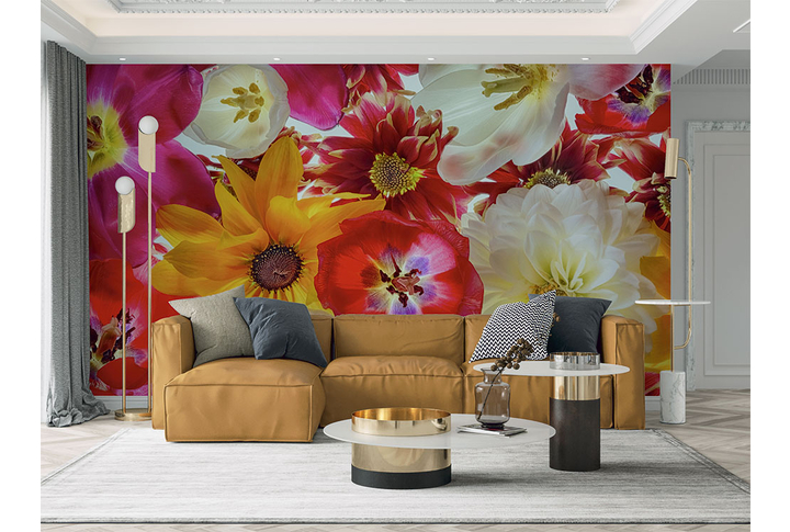 Фотообои «Цветы тюльпанов и георгин» в интерьере