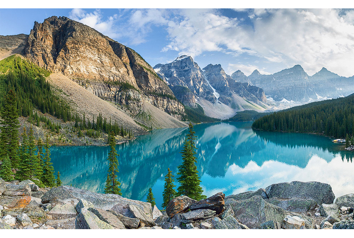 Фотообои «Пейзаж с озером в горах»