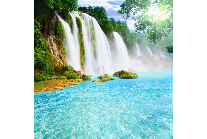 Фотообои «Озеро с водопадом в тропическом лесу»