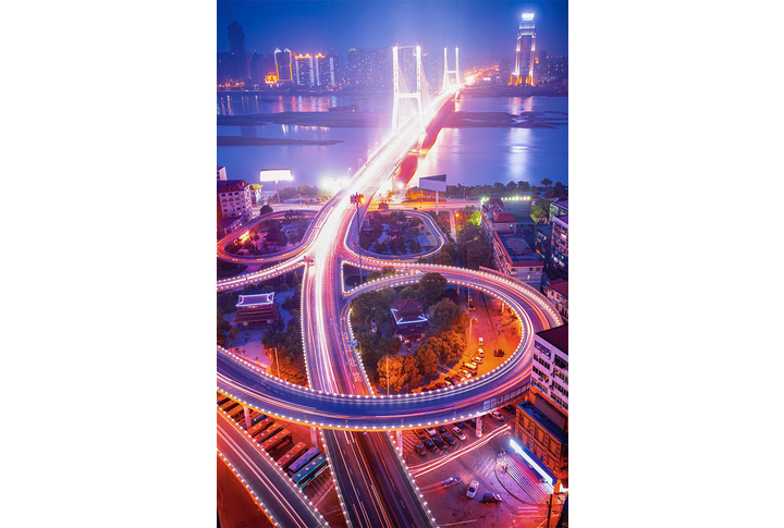 Фотообои «Вид на дороги ночного города»