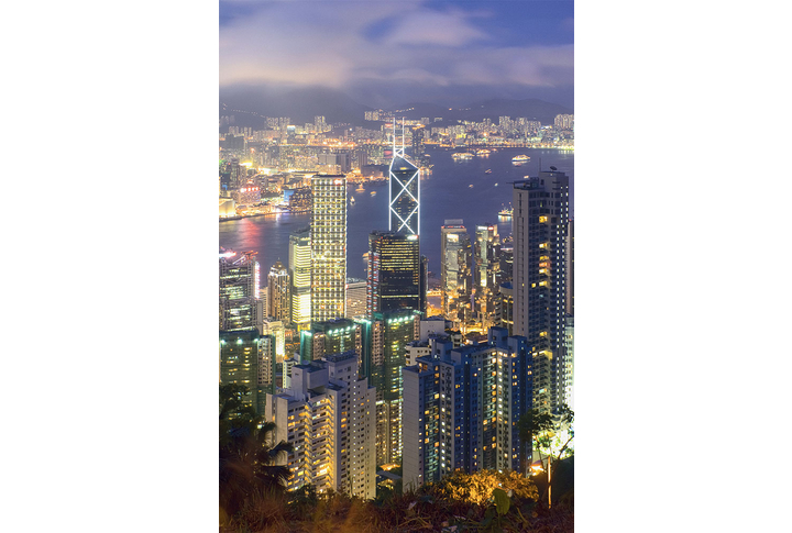 Фотообои «Туманный город Гонконг ночью»