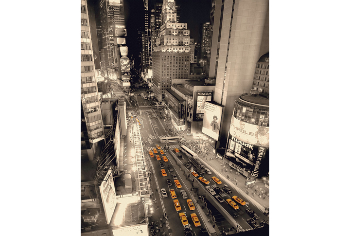 Фотообои «Ночная улица Нью-Йорка под сепию»