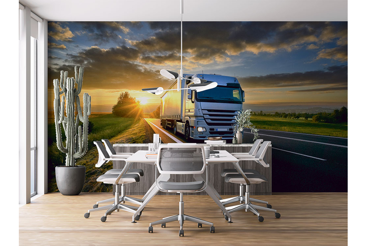 Фотообои «Грузовик на дороге на фоне заката» в интерьере