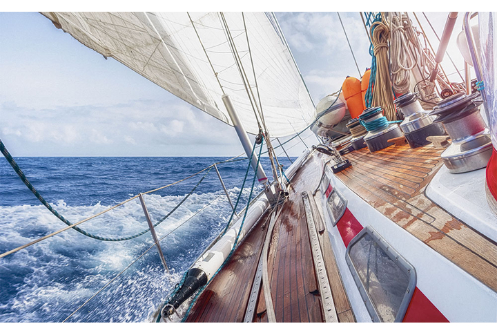 Фотообои «Корабль под парусом на море»