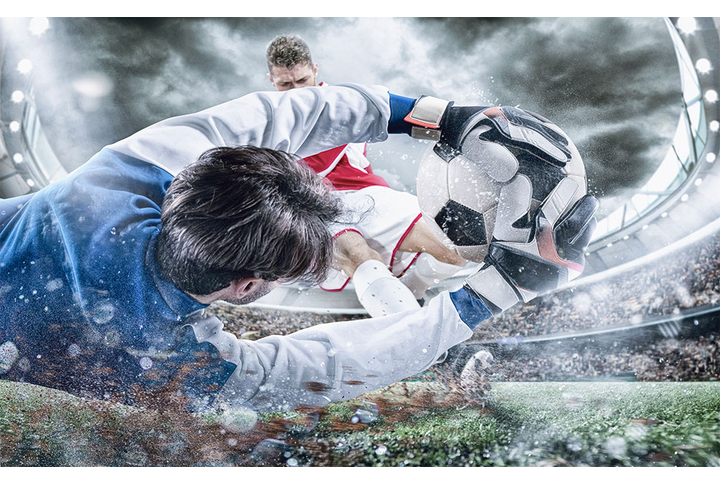 Фотообои «Футболист и мяч»