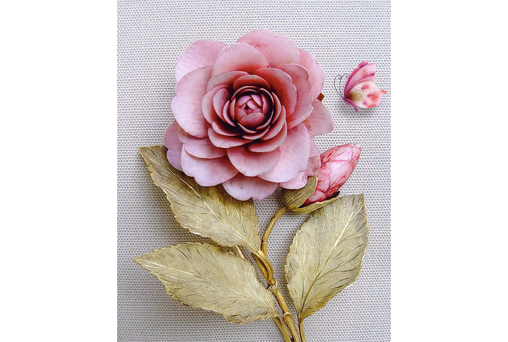 Фотообои «Цветок розы и бабочка»