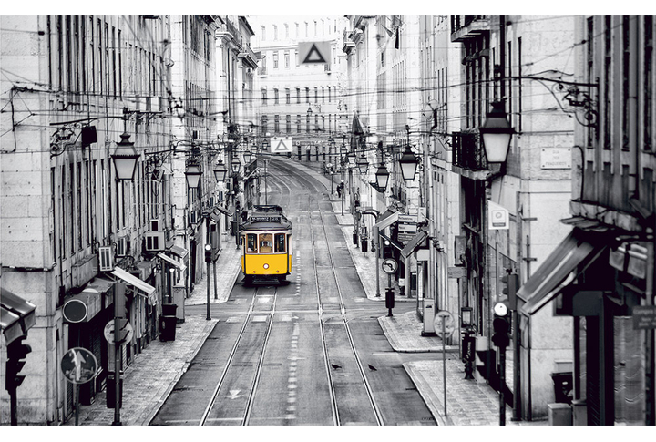 Фотообои «Трамвай черно-белого Лиссабона»