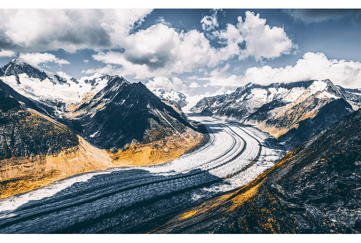 Фотообои «Горный пейзаж в серых оттенках»