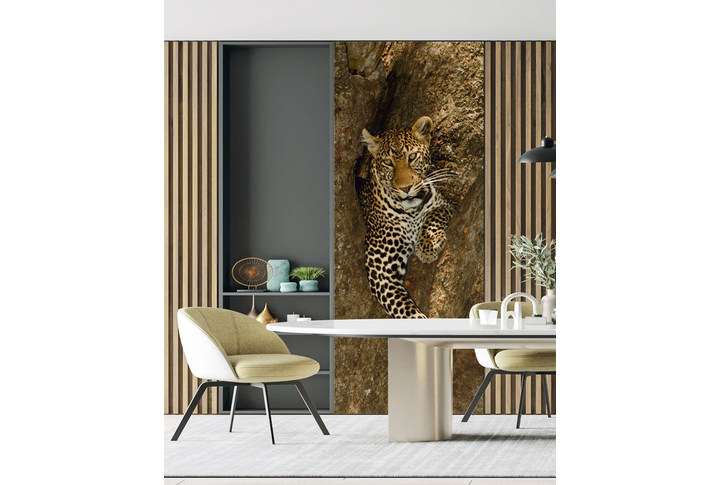 Фотообои «Леопард на дереве» в интерьере
