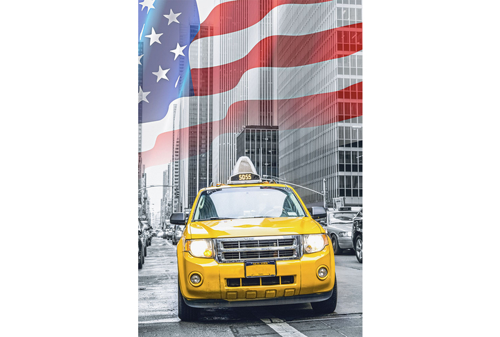 Фотообои «Чёрно-белая городская улица Нью-Йорка с акцентом на желтом такси»