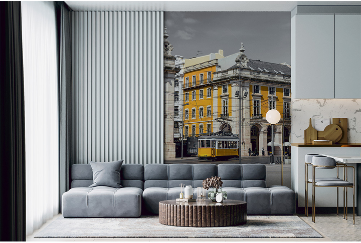 Фотообои «Городская улица в черно-белых тонах, желтый трамвай» в интерьере