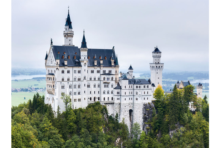 Фотообои «Вид на старый замок в горах»