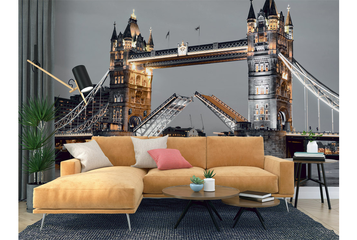 Фотообои «Ночной Тауэрский мост в Лондоне в черно-белом» в интерьере