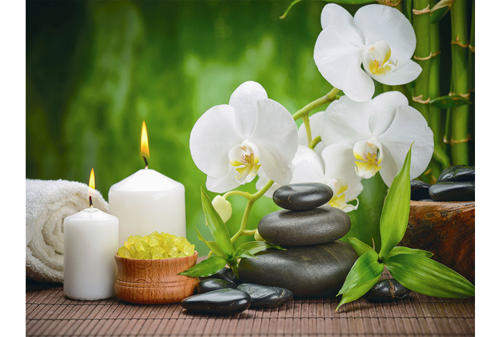 Фотообои «Белая орхидея, камни и свечи»