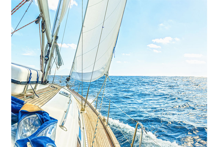 Фотообои «Белоснежная яхта на море»