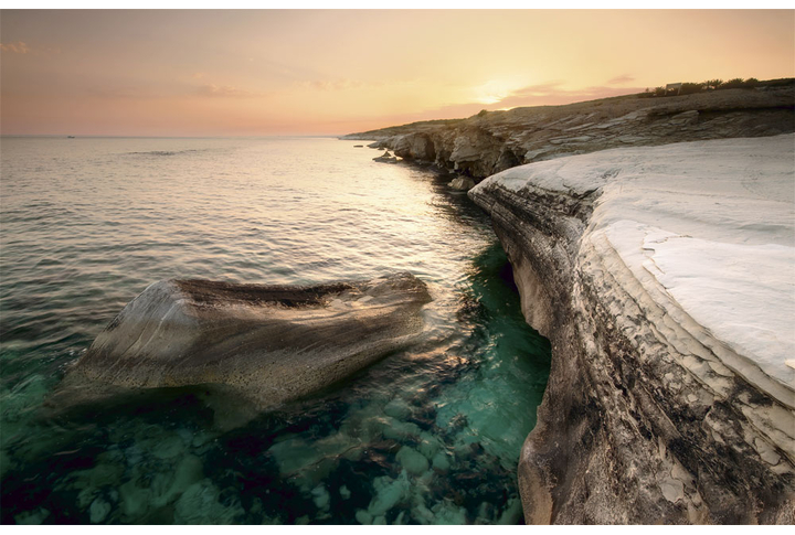 Фотообои «Каменистый морской пейзаж»