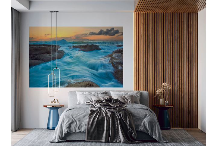 Фотообои «Морские волны на камнях» в интерьере